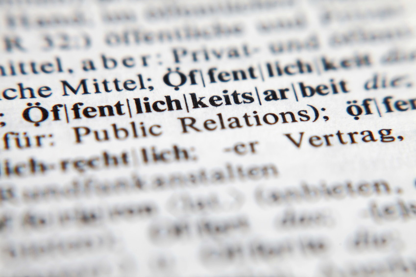 Ein Auszug aus einem Wörterbuch mit dem Wort Öffentlichkeitsarbeit im Fokus